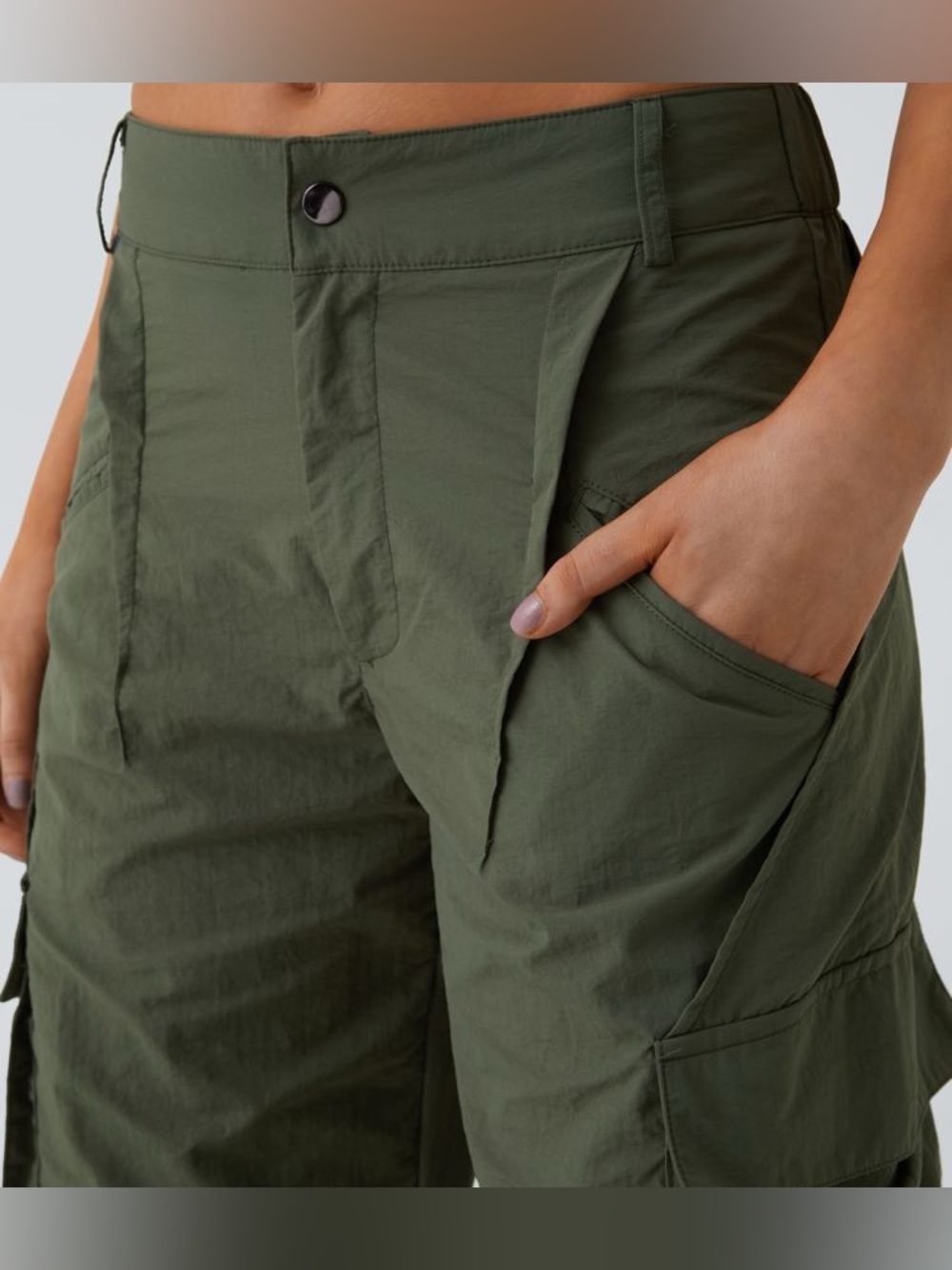 Halara Mid-Rise Wide-Leg Baggy Cargo Pants Army Green Nylon Medium 8/10 - Picture 7 of 10